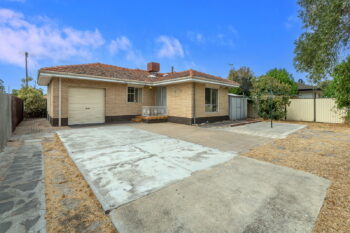 Listing image for 21 Currawong Way, Thornlie  WA  6108
