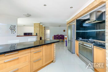 Listing image for 6 Camelot Court, Thornlie  WA  6108