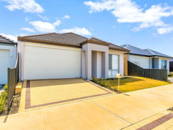 Listing image for 10 Greywacke Entrance, Piara Waters  WA  6112