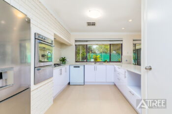 Listing image for 17 Amber Way, Thornlie  WA  6108