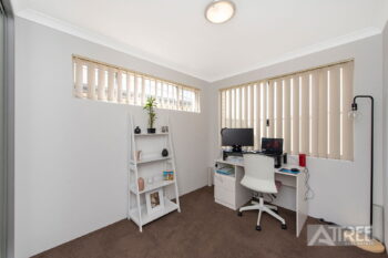 Listing image for 4 Balliol Court, Piara Waters  WA  6112