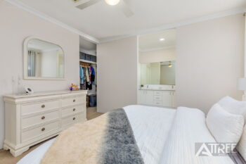 Listing image for 4 Albavale Road, Piara Waters  WA  6112