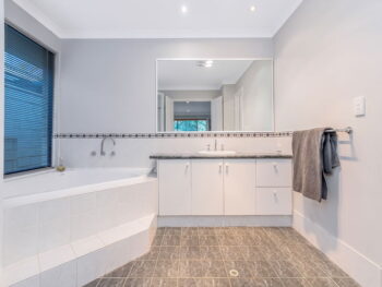 Listing image for 7 Burnside Terrace, Canning Vale  WA  6155