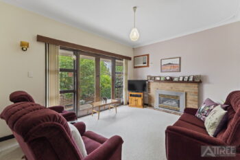 Listing image for 93 Thornlie Avenue, Thornlie  WA  6108