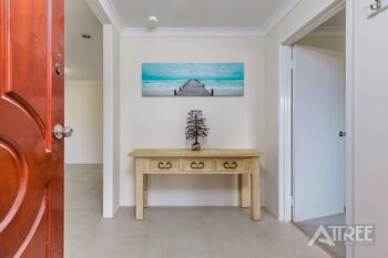 Listing image for 17 Amber Way, Thornlie  WA  6108