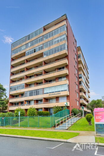 Listing image for 4/8 Hampton Street, Burswood  WA  6100
